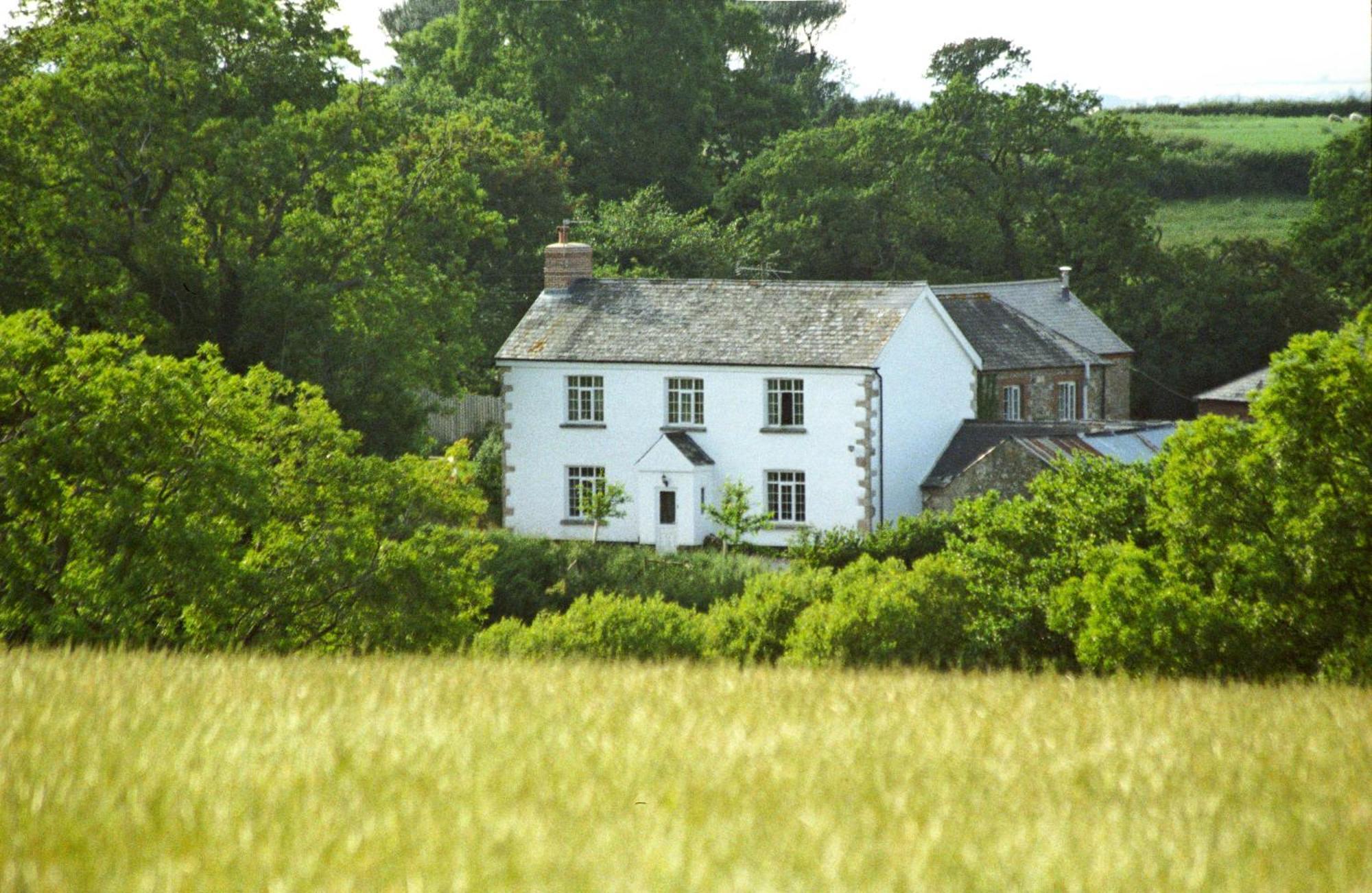 Lovaton Farmhouse Okehampton Exterior photo